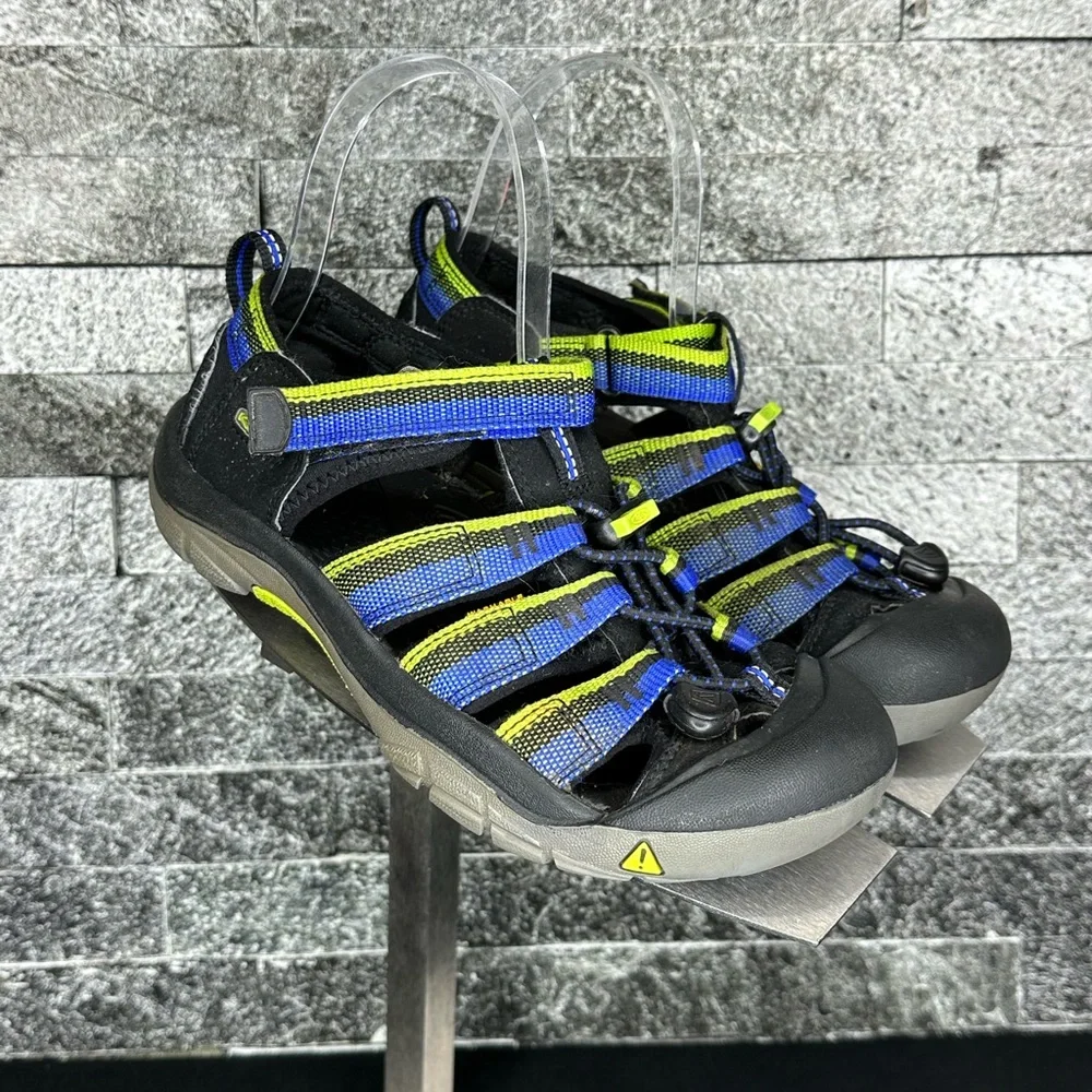KEEN Newport Waterproof Sandals -M4